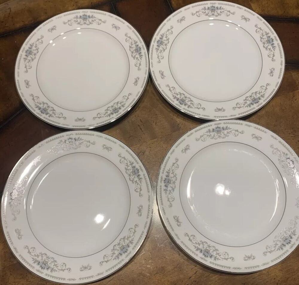 Wade Diane Fine Porcelain China of Japan Dinner Plate 10.25" X 1" Set of 4